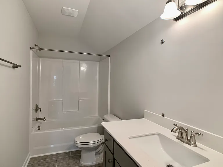 130 Henhouse Ct — Photo 17