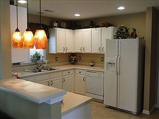 5th image of 508 Hyde Park Ln