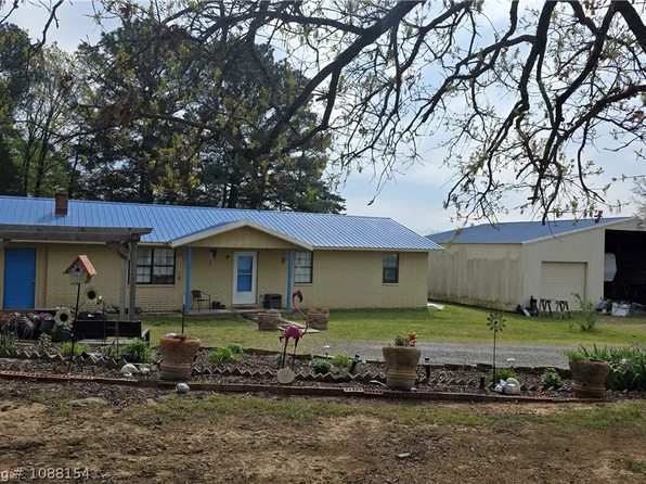 38114 Harmon Rd, Wister, OK 74966