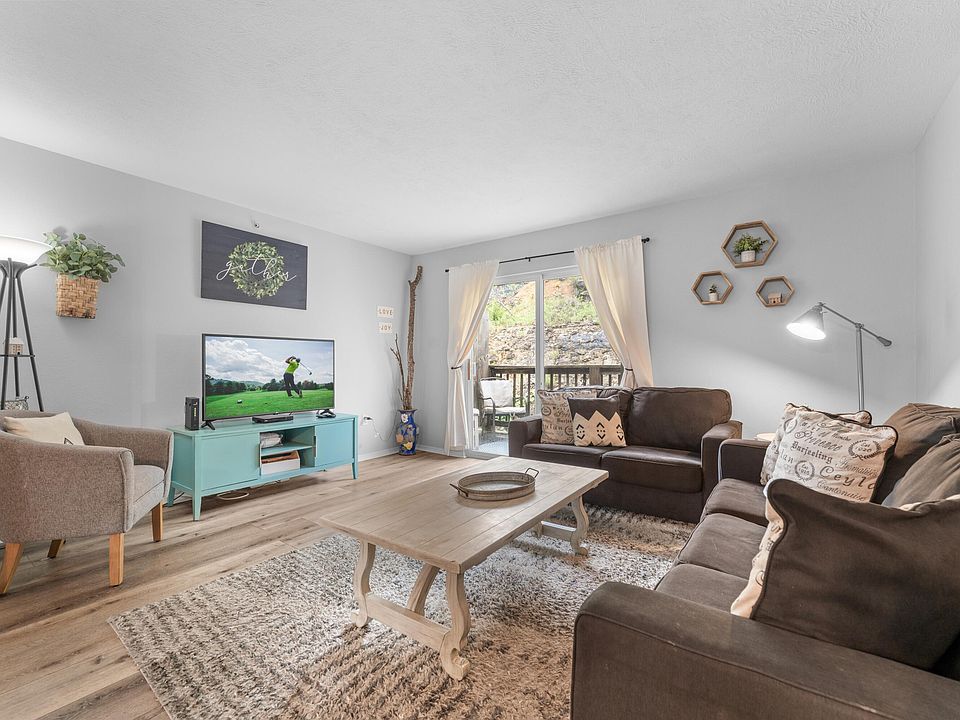 1st image of 2955 Vineyards Parkway #4