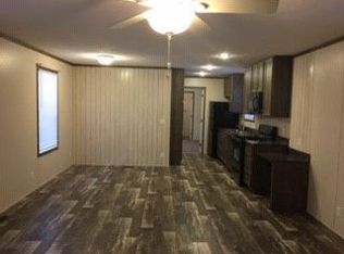 1525 Commonwealth Dr, Mishawaka, IN