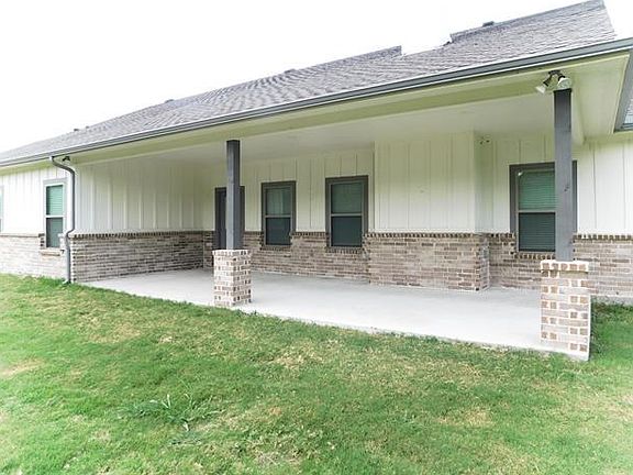 4th image of 820 Southgate Ct