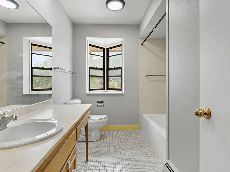 5006 Whitcomb Dr #8 — Photo 9