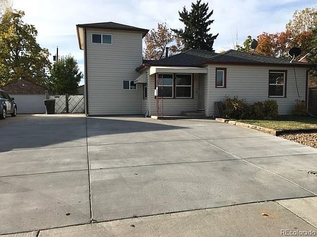 2nd image of 3210 W Jewell Ave