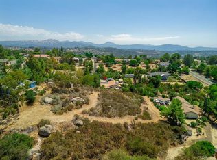 688 Starbright Ln, Alpine, CA 91901