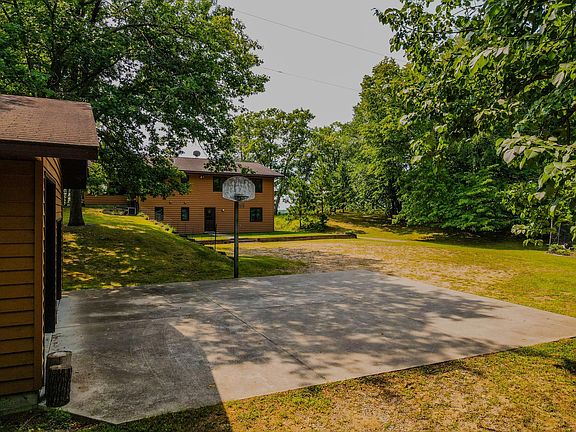 4th image of 24281 Hazel Wood Dr