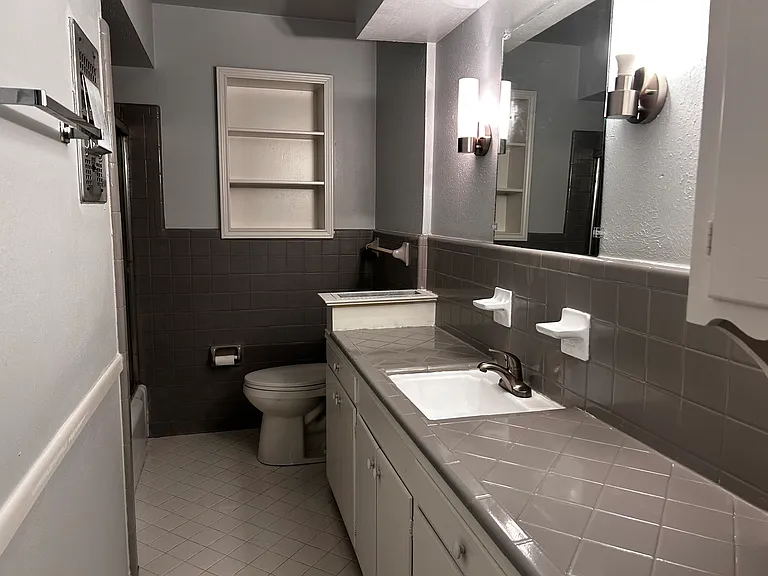 9655 Lanward Dr — Photo 11