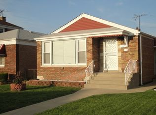 7949 S Sacramento Ave, Chicago, IL