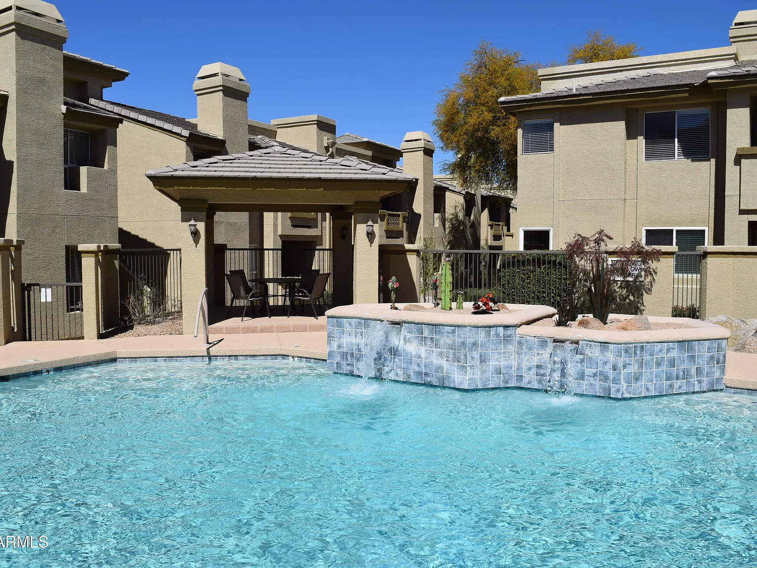 2 bed, 2.0 bath, 1011 sqft, $1,700 — Photo 4