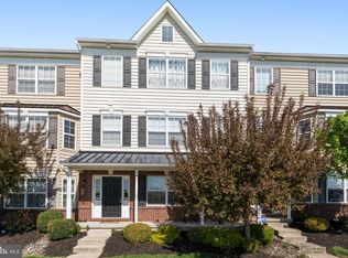 2058 Berkeley Dr #M45, Pennsburg, PA 18073