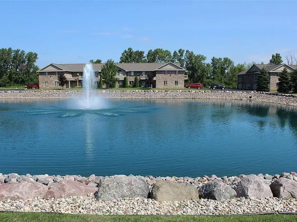 3321 N Casaloma Dr APT 65, Appleton, WI 54913