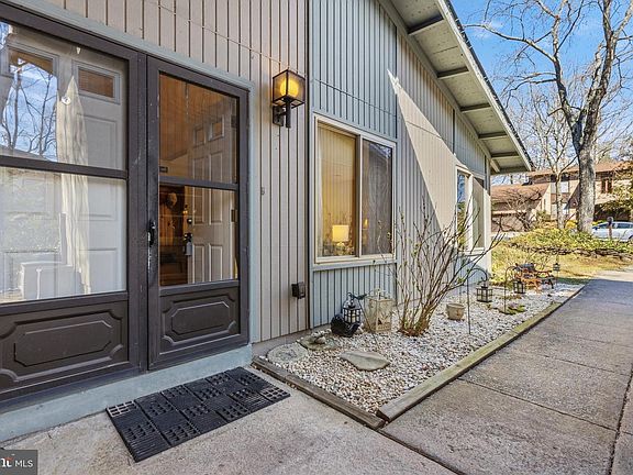 4th image of 2617 Woodfern Ct