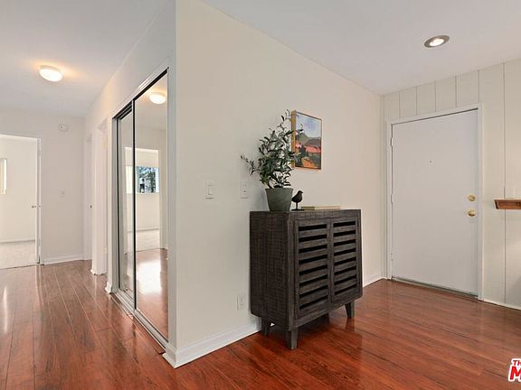 5th image of 4927 Indian Wood Rd Unit 370