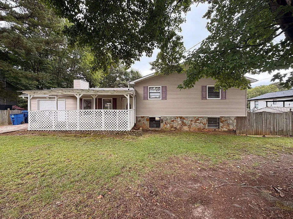 451 Camden Cir