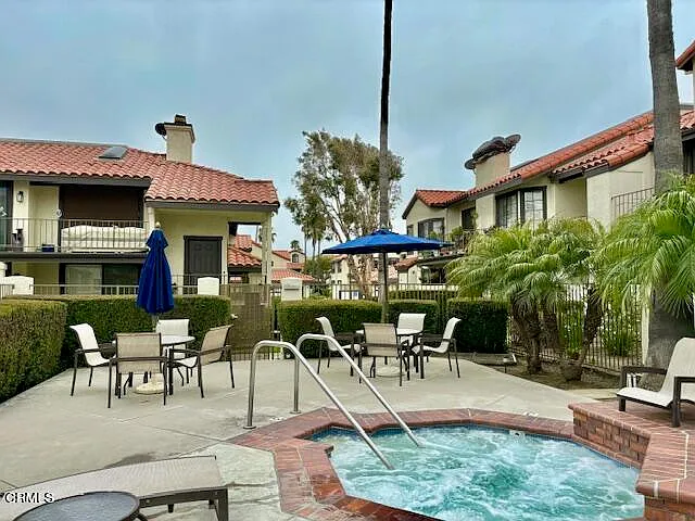 2226 Martinique Ln — Photo 26