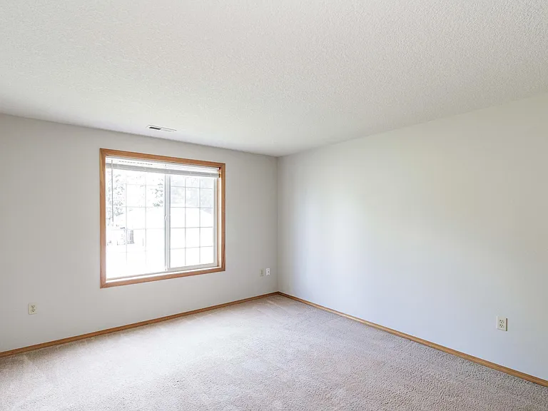 15709 NE 12th Way — Photo 21