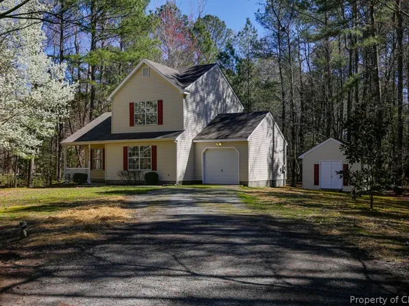 8295 Kitchener Dr, Gloucester, VA 23061