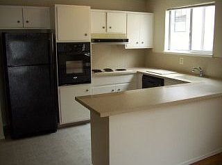 4th image of 9 Mayfield Ave