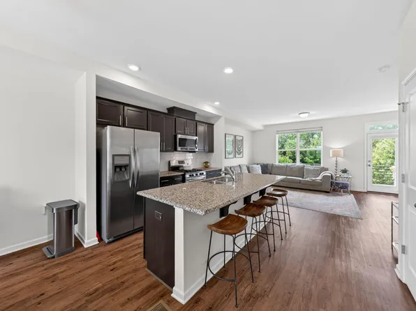 304 Skymont Dr, Holly Springs, NC 27540
