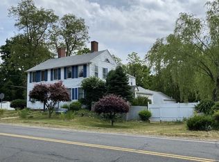 17 Depot St, Southwick, MA 01077