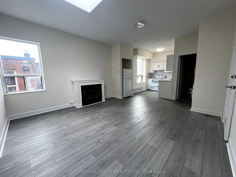 420 Parliament St #1 — Photo 10