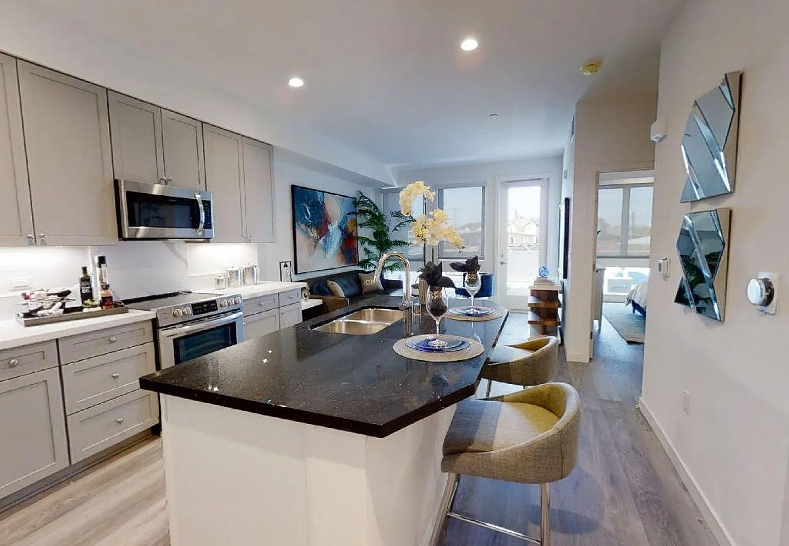 78 West Live/Work Lofts — Photo 1