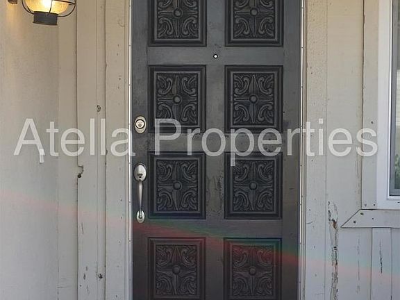 5th image of 2310 S Redwood Dr