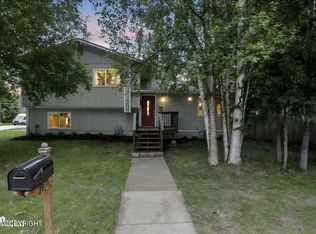 7101 Burlwood Dr, Anchorage, AK 99507