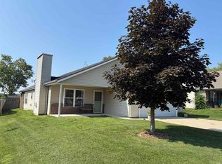 7485 W Mustang Dr, Ellettsville, IN 47429