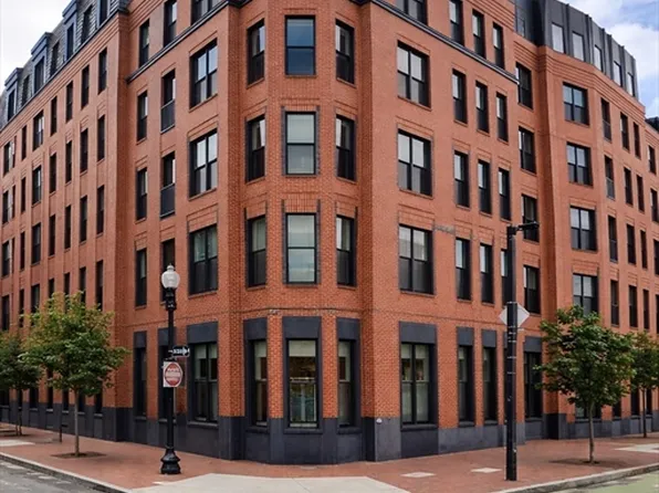 566 Columbus Ave #404, Boston, MA 02118