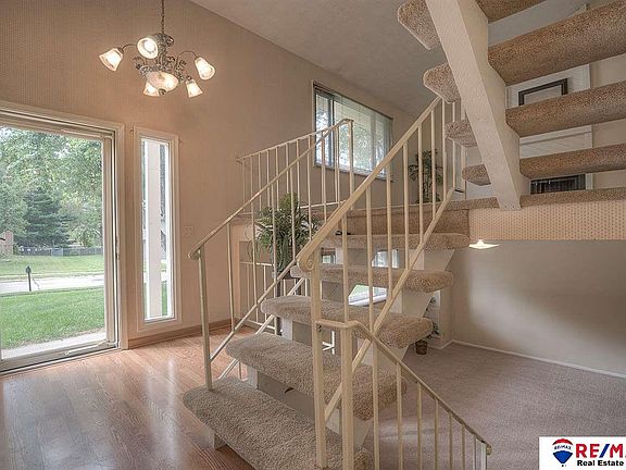 3rd image of 8810 Honey Locust Dr