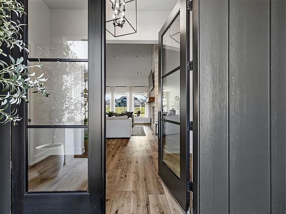 4th image of 2713 Village Rd