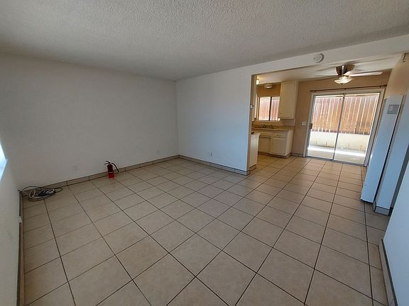 3rd image of 7135 Palo Alto Ave