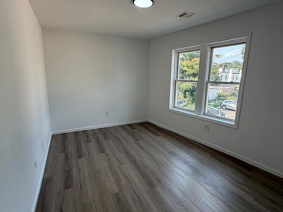 3rd image of 397 Myrtle Ave #3
