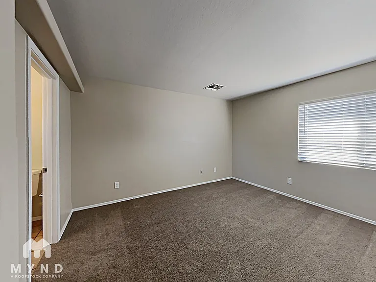 12105 W Flores Dr — Photo 11