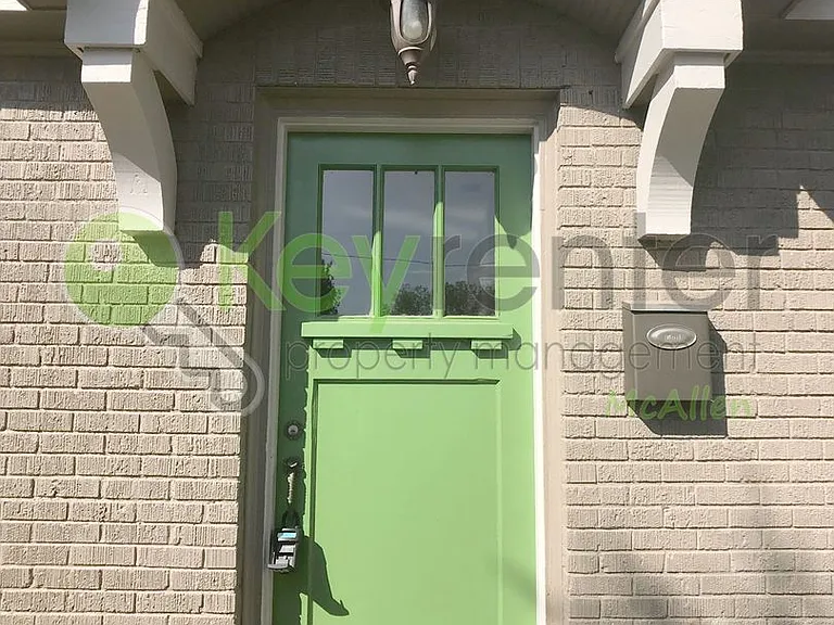 1016 Laurel Ave — Photo 7