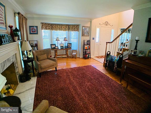 5th image of 8604 Oak Chase Cir