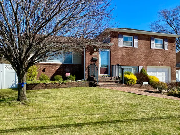 363 1st Ave, Massapequa Park, NY 11762