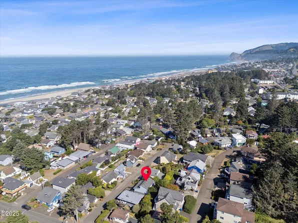 3034 NW Oar Dr, Lincoln City, OR 97367