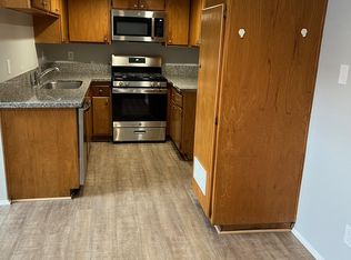 5255 Riverton Ave #202, North Hollywood, CA 91601