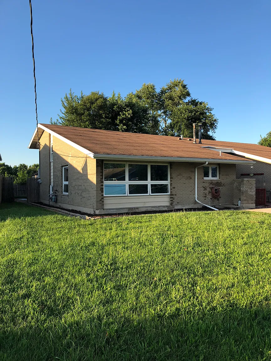 1501 Fairway Dr photo 1
