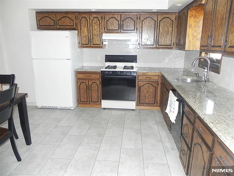 52 Wilson St #2 — Photo 5