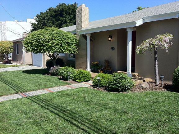 2nd image of 2645 Flores St
