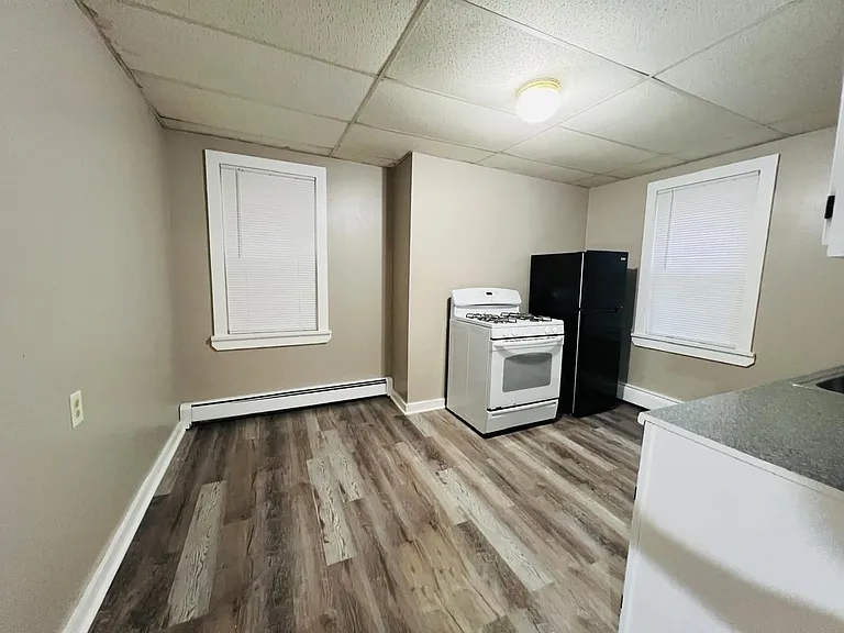 28 Chapel St #1 — Photo 15