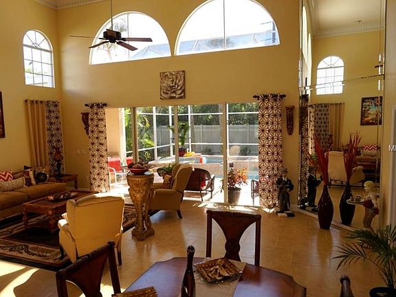 2nd image of 6710 Paseo Castille