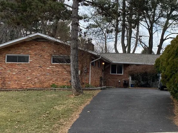 3435 Brookwood Dr, Fairfax, VA 22030