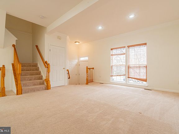 5th image of 43194 Katama Sq