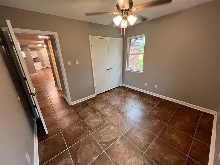 1569 Moss Point Dr — Photo 9