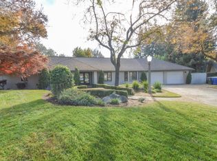 3853 W Alluvial Ave, Fresno, CA