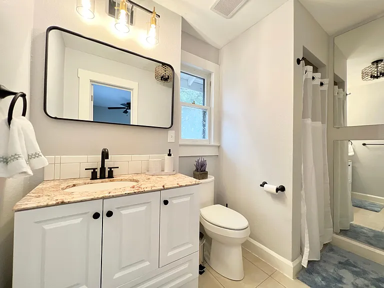 508 3rd Ave E #1 — Photo 7